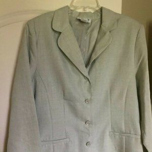 NWOT LIGHT GREEN BLAZER DANIELLE 18